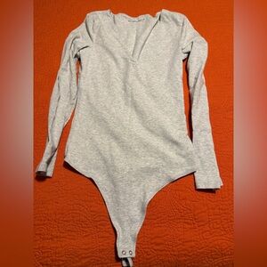 Abercrombie & Fitch Gray Bodysuit Long Sleeve Crew Neck